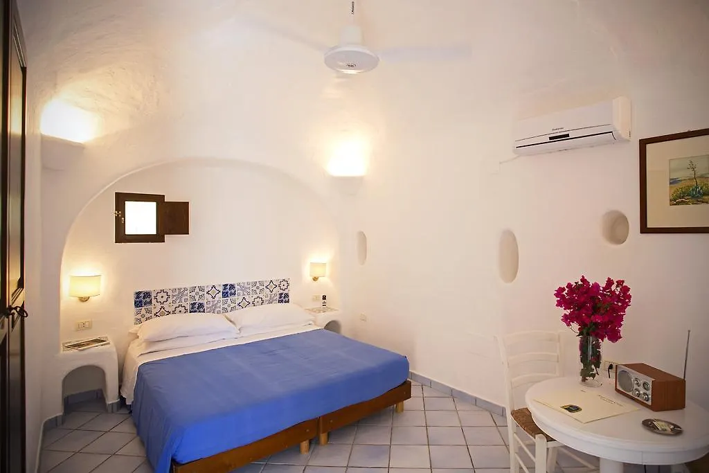 I Dammusi Di Borgo Cala Creta Hotel Lampedusa 3*,  Italy