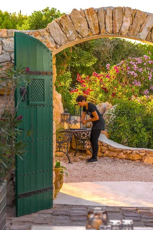 I Dammusi Di Borgo Cala Creta Hotel Lampedusa Italy