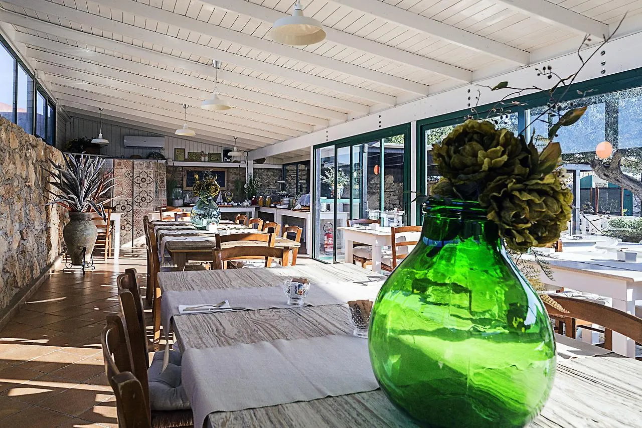 Hotel I Dammusi Di Borgo Cala Creta LMP
