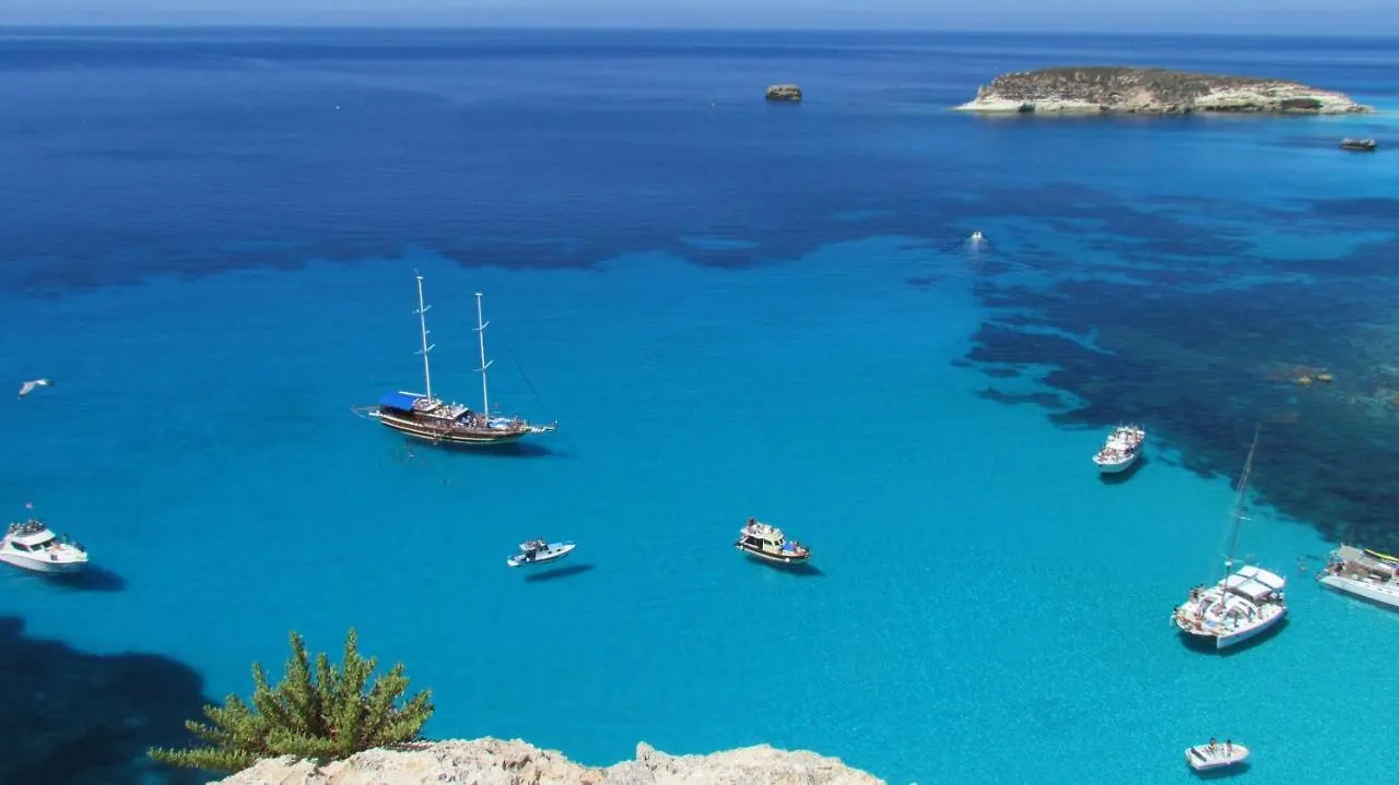 ***  I Dammusi Di Borgo Cala Creta Hotel Lampedusa Italy